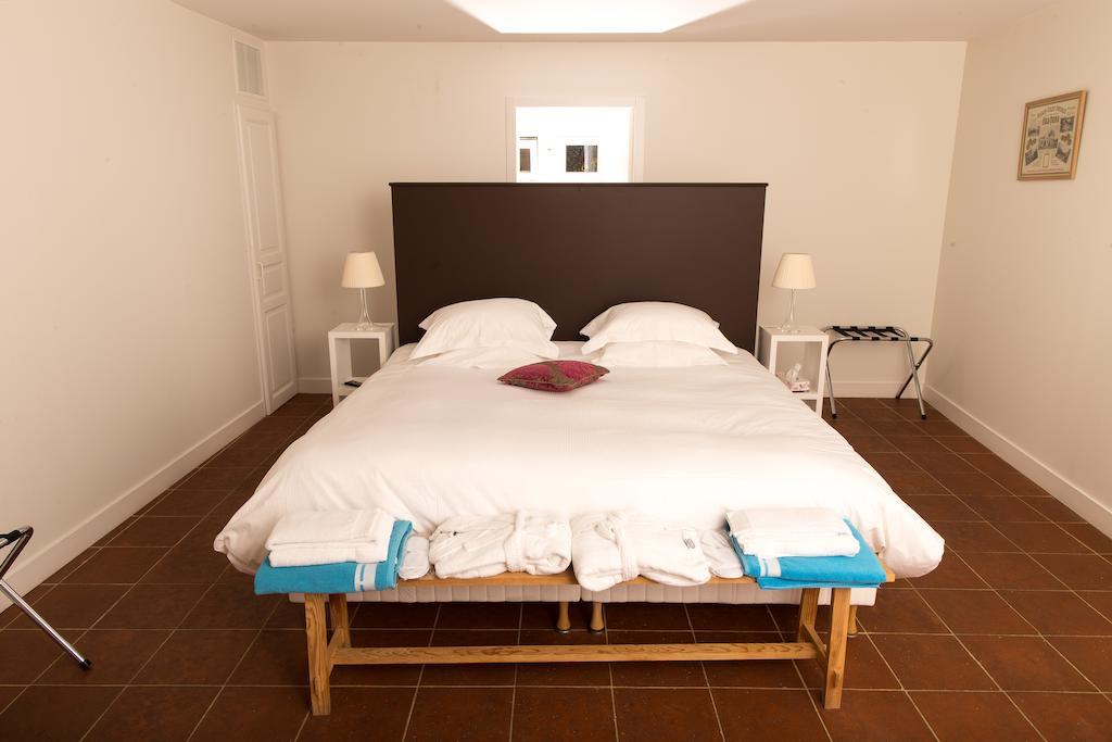 Les Cinq Sens Du Chateau Mayne Lalande Hotel Castelnau-de-Médoc Værelse billede
